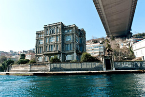 Историческо имение на Босфора се продава за рекордната 115 млн. долара